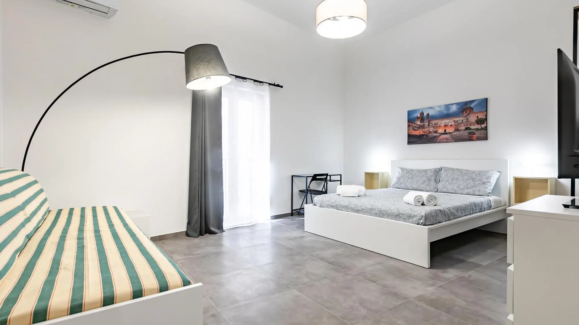 Daire Palazzo Dei Normanni & Ballaro Roomy Modern Apt X9 Palermo